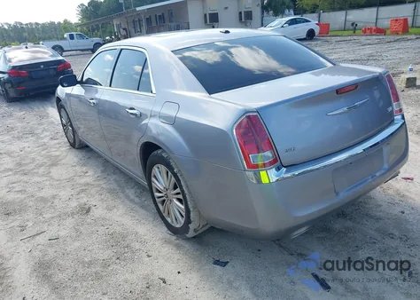 2013 Chrysler 300 Motown from USA, damaged, VIN 2C3CCARG0DH605717